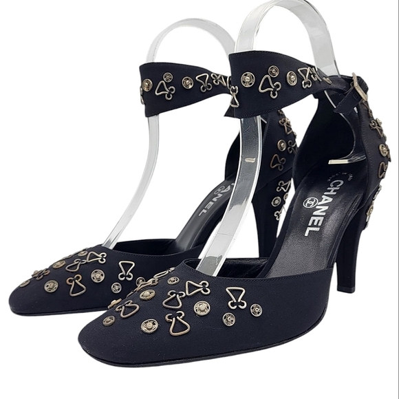 CHANEL 2003 Snap Collection Ankle Strap Pumps With Metal Snaps & Hooks Black 38 - Picture 5 of 16